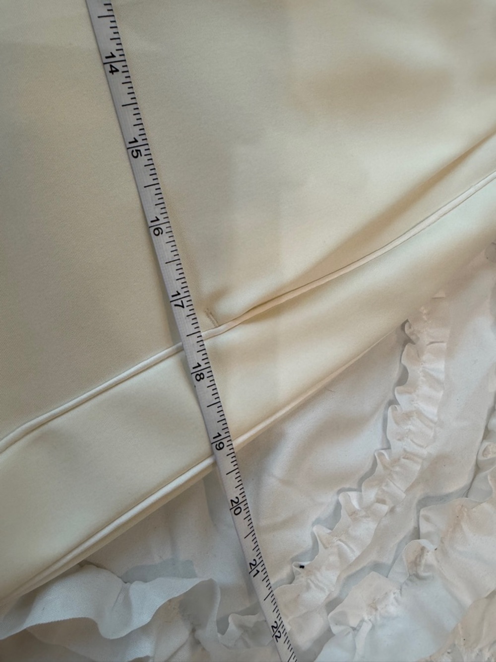 NWT Marcella white cropped pants - Beautifully made! Size 8 - Picture 12 of 14